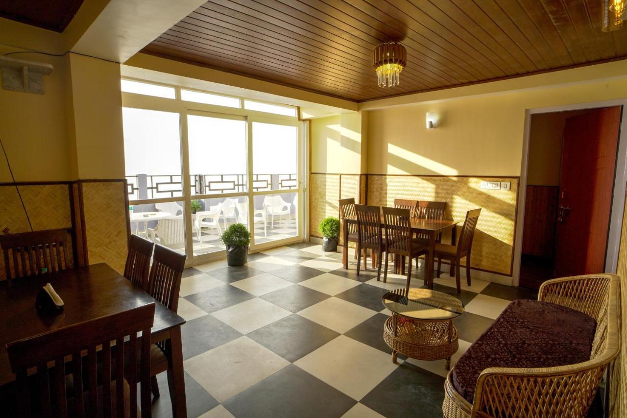 Hotel Hill Queen Near Sherpa Gumba Darjeeling Mall 5 Min Couple Friendly מראה חיצוני תמונה