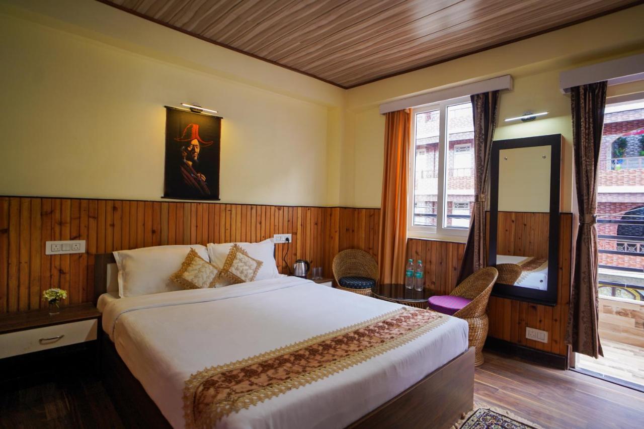 Hotel Hill Queen Near Sherpa Gumba Darjeeling Mall 5 Min Couple Friendly מראה חיצוני תמונה